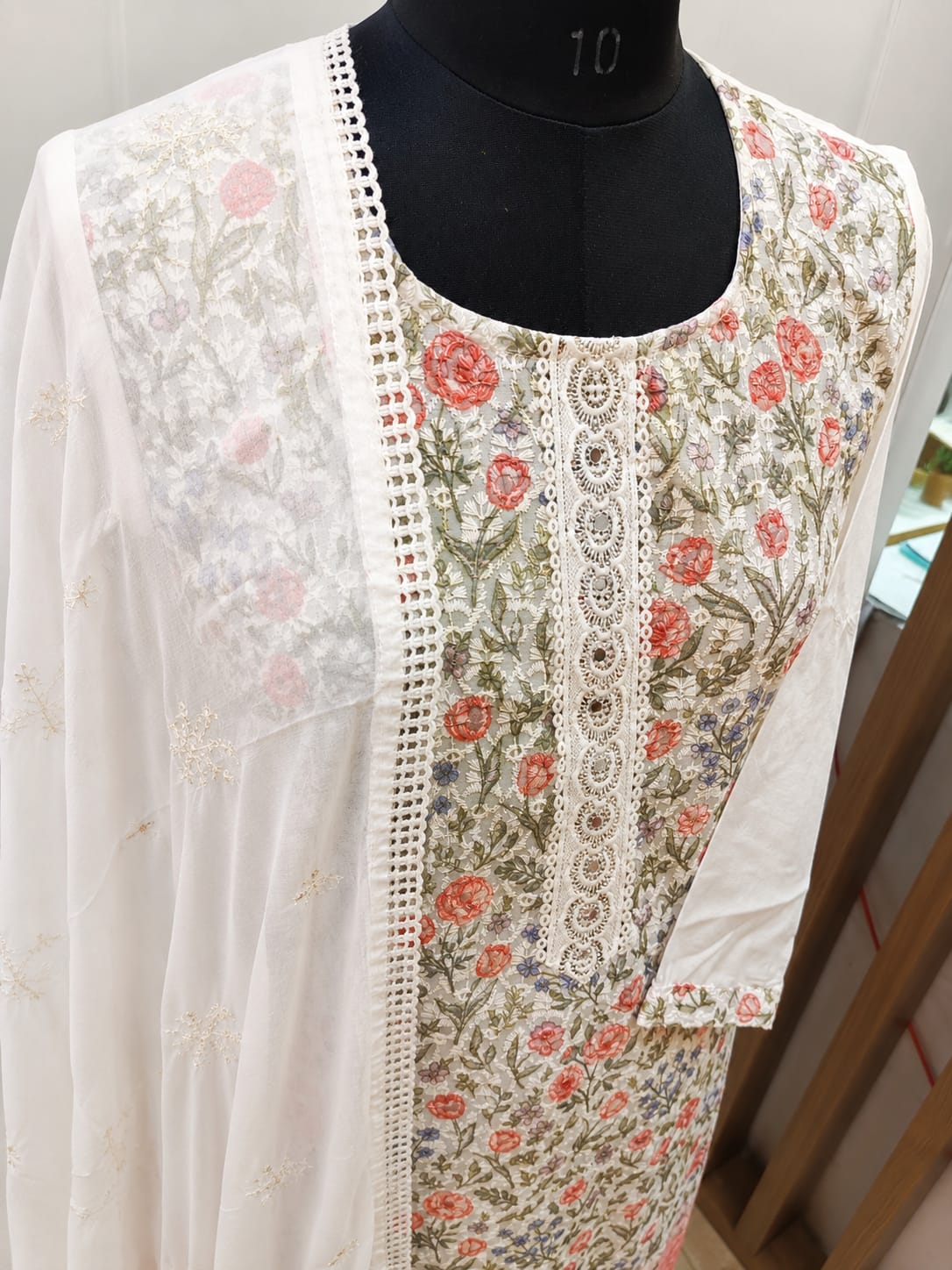 White Floral Printed 3-Piece Suit Set - Image 3